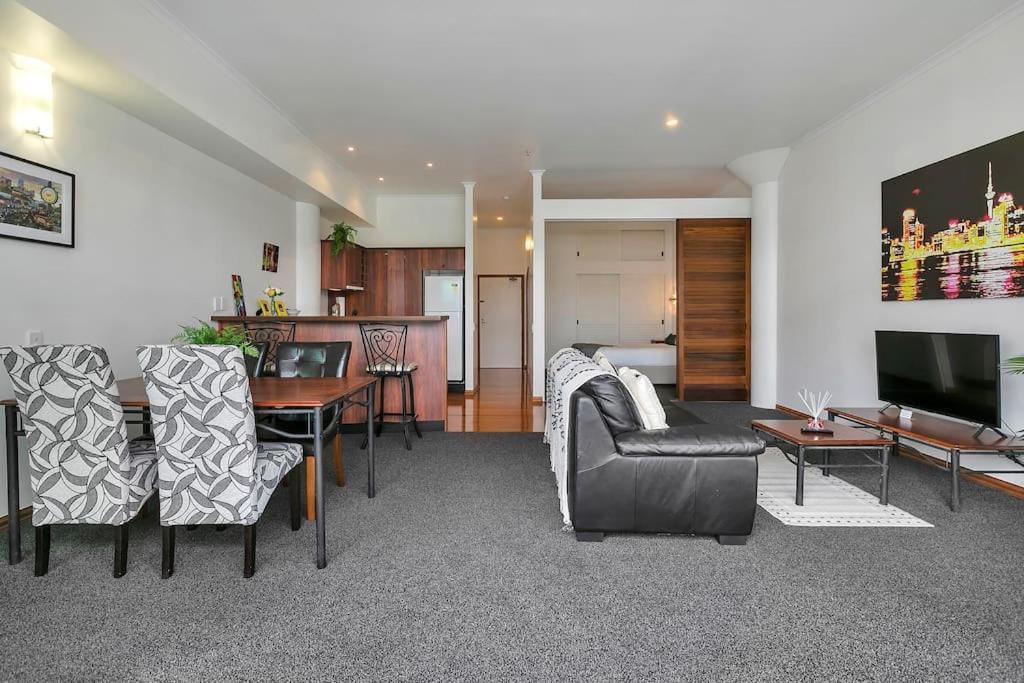 Spacious One Bedroom Apartment On Princes Wharf Auckland Extérieur photo