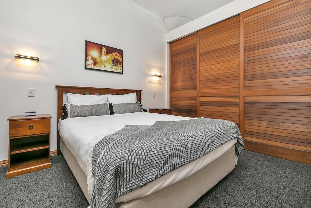 Spacious One Bedroom Apartment On Princes Wharf Auckland Extérieur photo