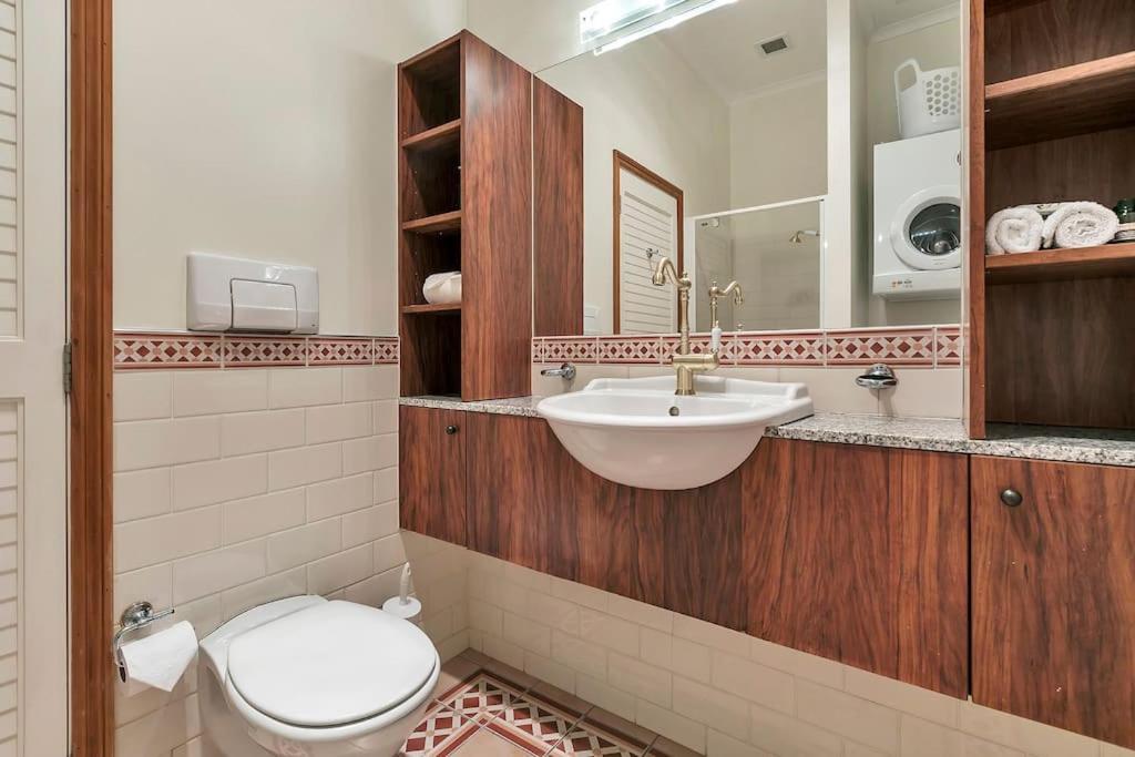 Spacious One Bedroom Apartment On Princes Wharf Auckland Extérieur photo
