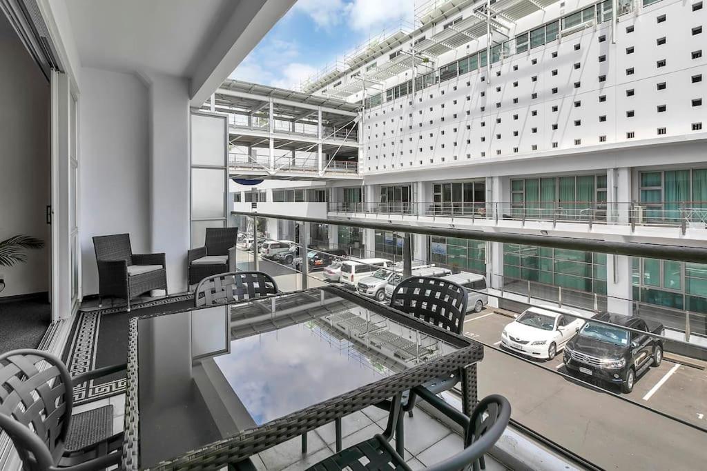 Spacious One Bedroom Apartment On Princes Wharf Auckland Extérieur photo